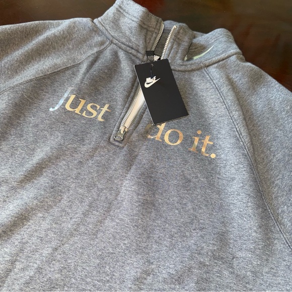 NEW Nike Funnel Sportswear Sweatshirt Women's M Crop LS Half Zip Shinny Logo - Picture 8 of 10